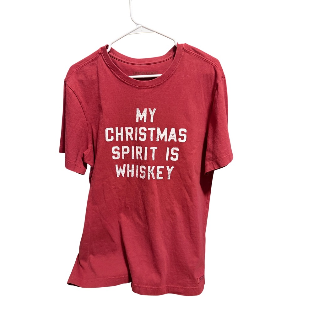 Life is Good Mens crusher tee Red Shirt Christmas Spirit is Whiskey Size Medium‎